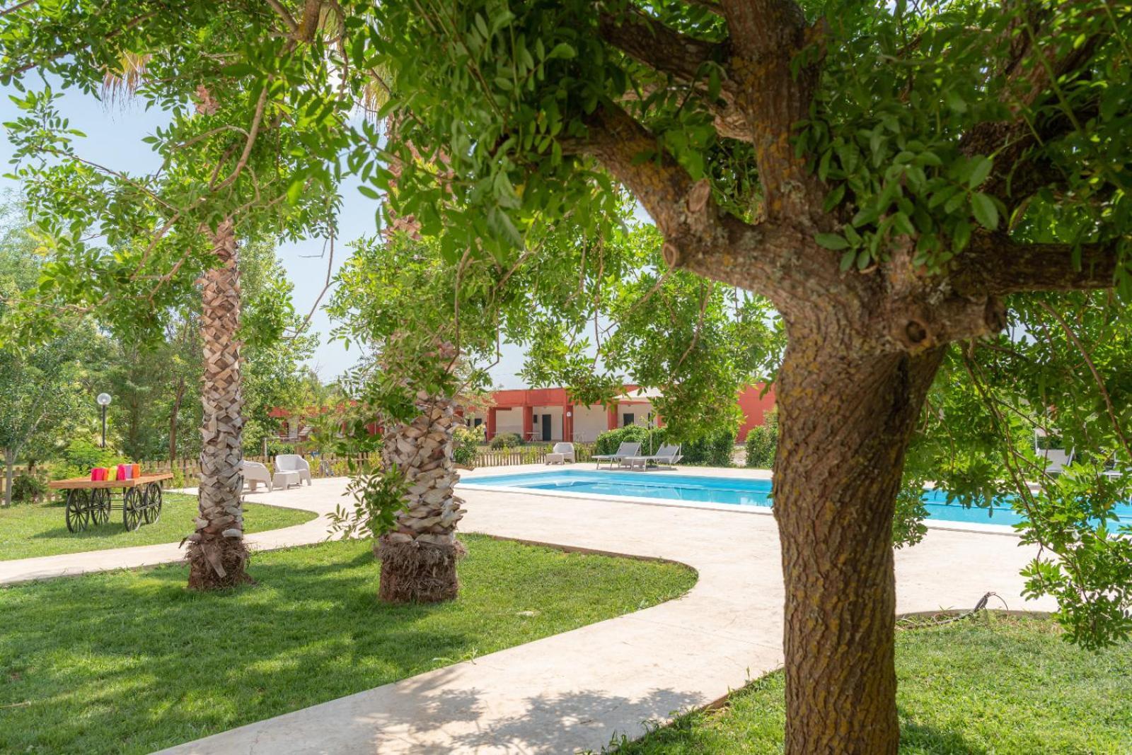 Hotel Le Muse Carpignano Salentino Exterior foto