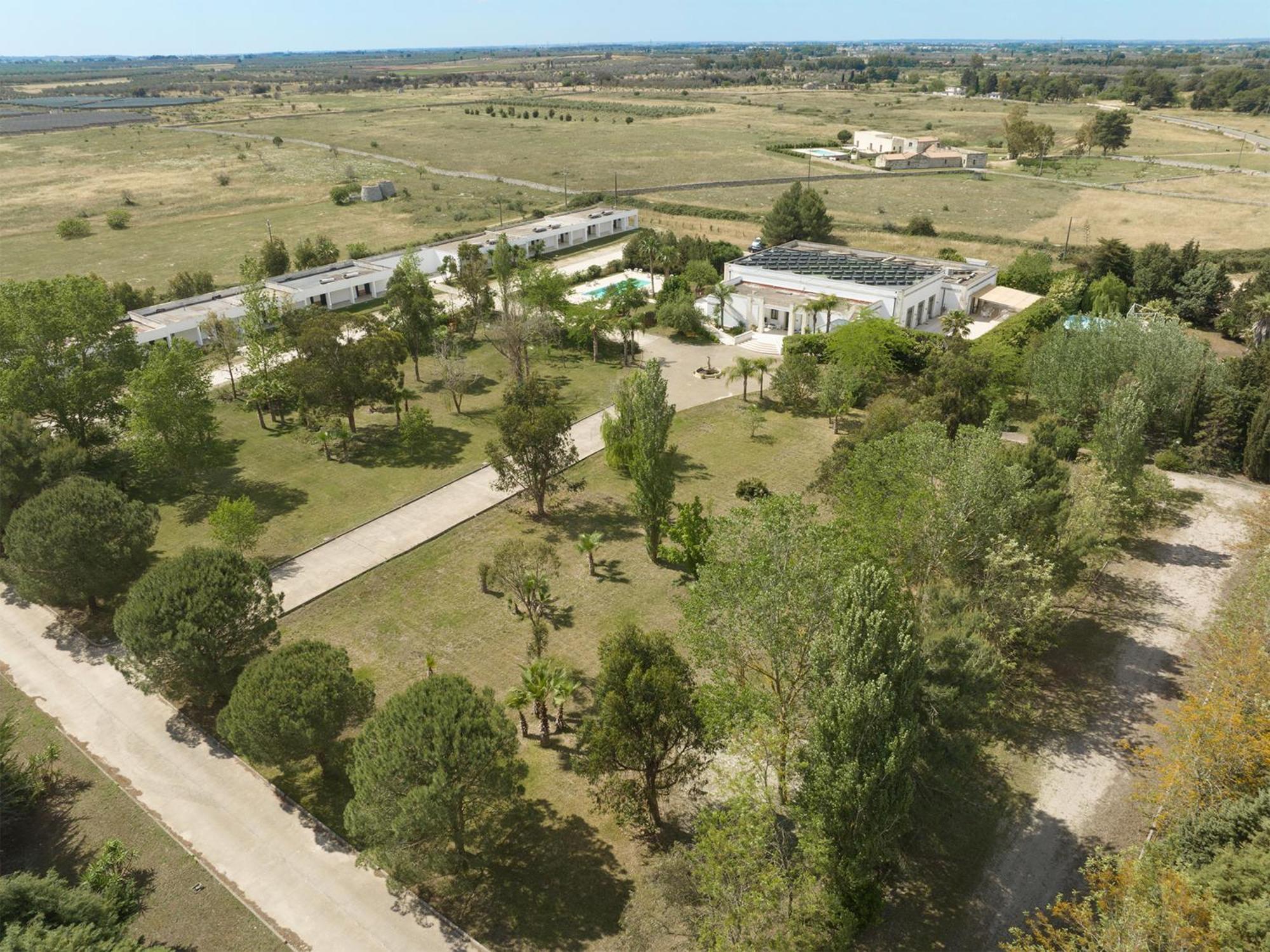 Hotel Le Muse Carpignano Salentino Exterior foto